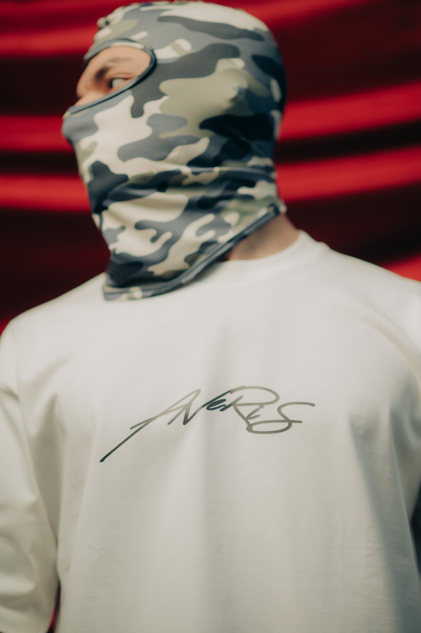 White AVeRiS Oversized Tee