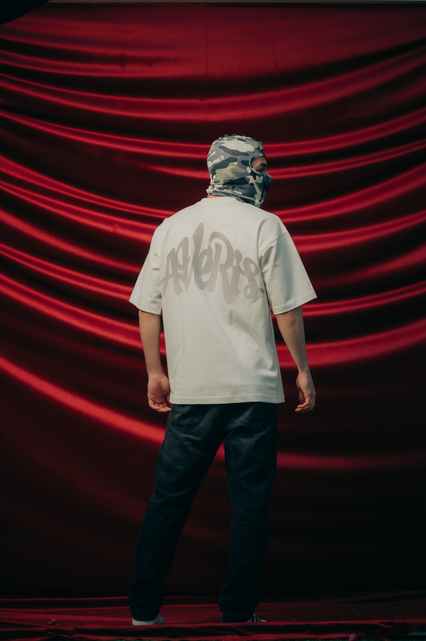White AVeRiS Oversized Tee