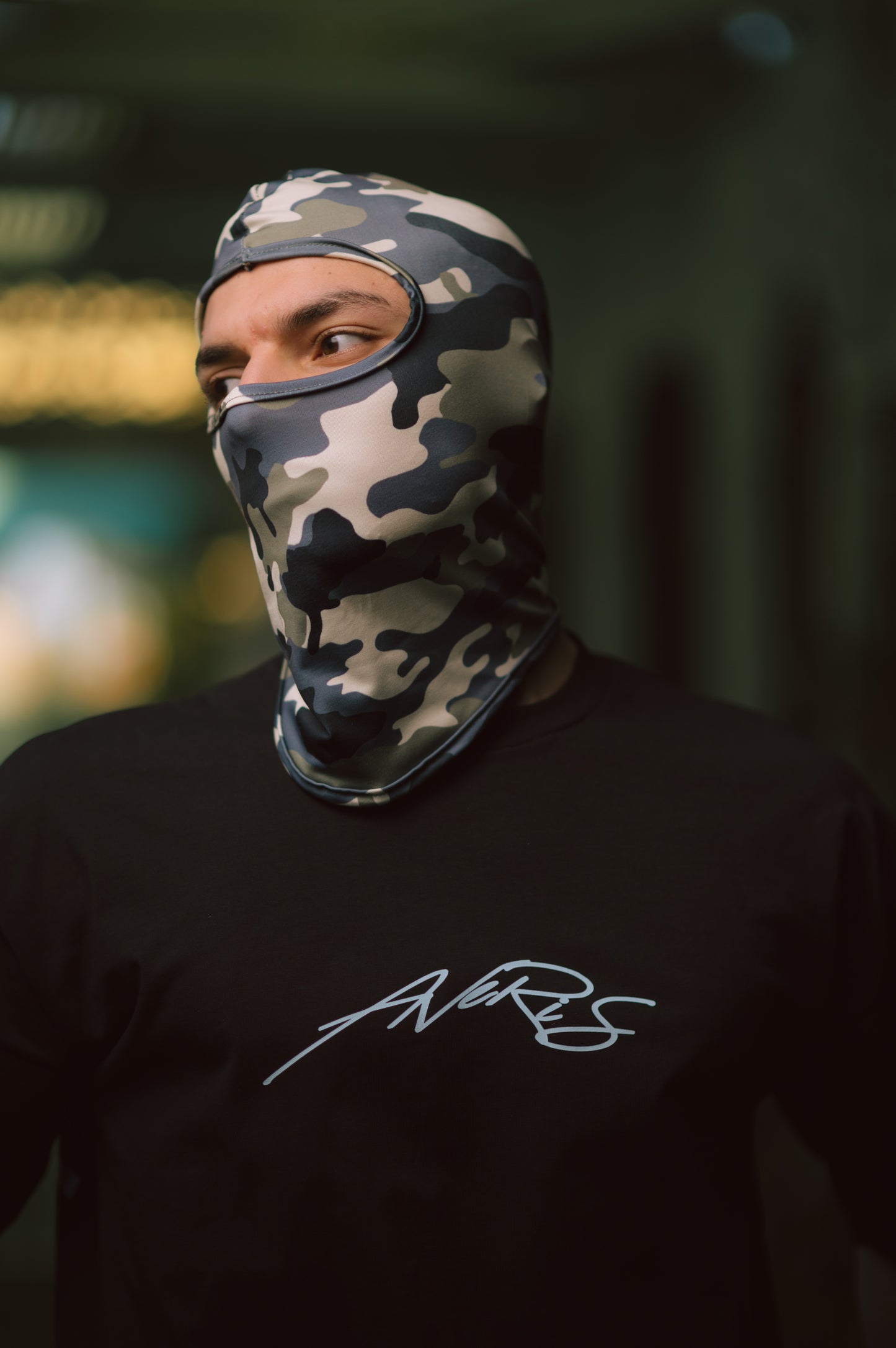 Black AVeRiS Oversized Tee